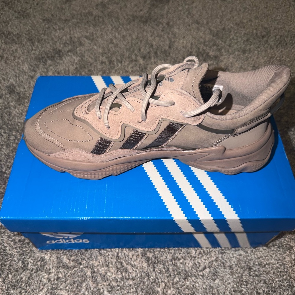 Adidas Ozweego Women's Sneakers